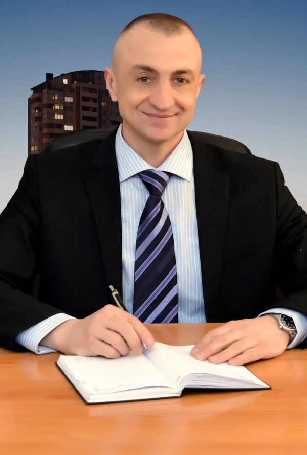 Portret Valeriu Onescu, Director General